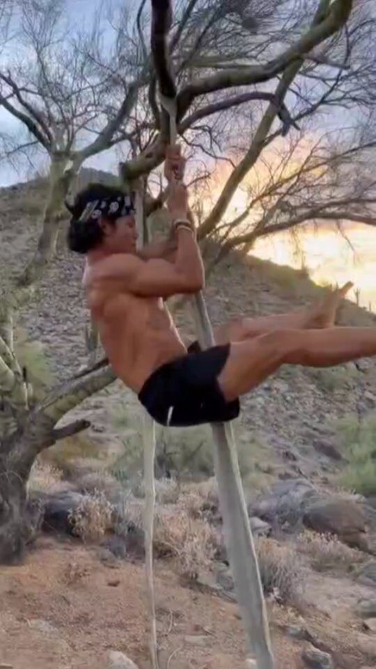 Coach Michael J. Castro showcasing limitless creativity @basetheorytraining

“Thank you to @GripSling for producing an amazing product with excellent customer service. Helping in cultivating creativity as a calisthenics body weight practitioner for myself and for my clients. The possibilities are endless from beginner to expert. Add GripSling to your training 🤙🏽👊🏽” - @basetheorytraining