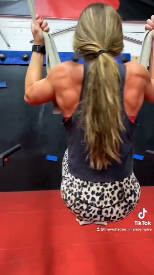 Well-earned results at @thewolfsden_inlandempire 💪🏼💪🏼